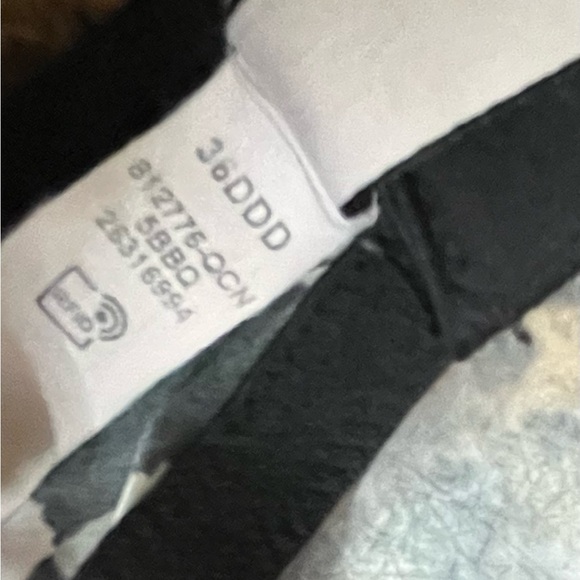 Victorias Secret Sexy Tee Push Up Bra - Picture 4 of 9